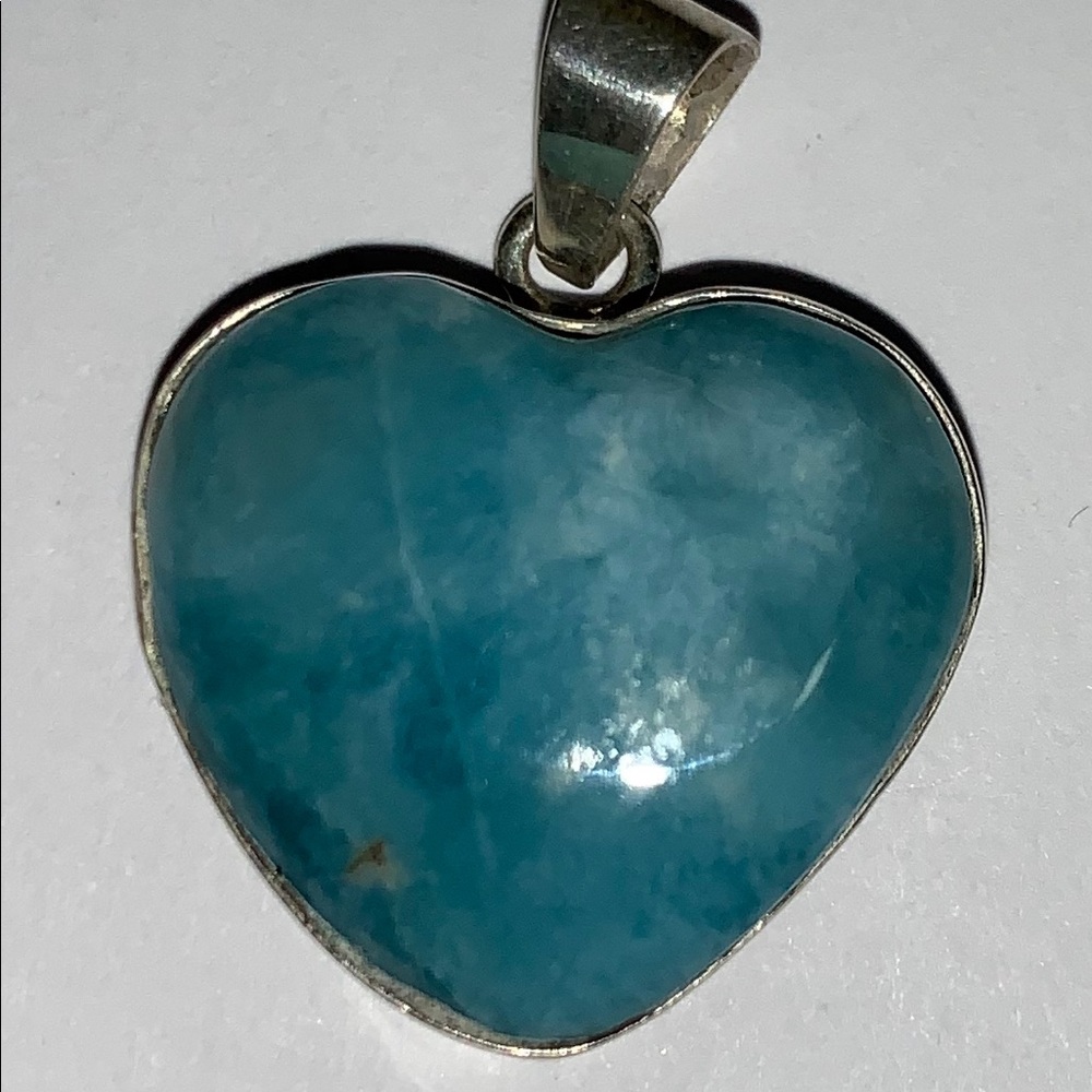 Laminar Pendant Dominican Republic. Free SS Chain with reasonable offer. - Picture 4 of 4